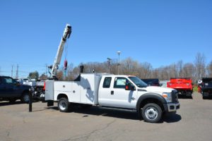 truck-bodies-crane-trucks-knapheide-kmt1-mechanics-truck-ready-to-roll-tasca-1
