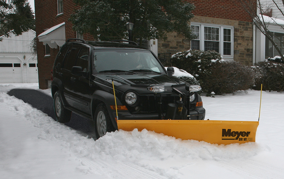 snow-and-ice-snow-plows-light-duty-plows-meyer-drive-pro-1