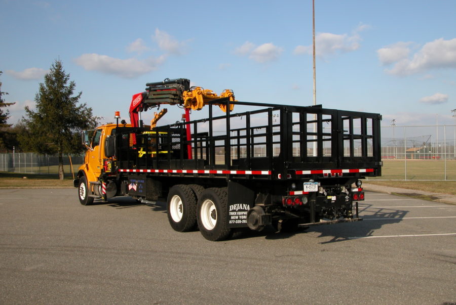fleet-and-municipal-railroad-24-ft-rack-truck-with-crane-3