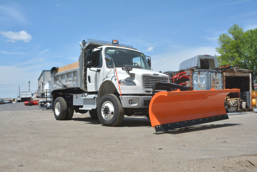 fleet-and-municipal-dump-bodies-dejana-yard-crysteel-dump-truck-with-plow-9