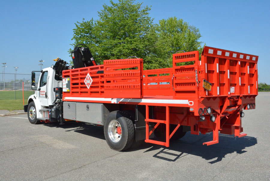 fleet-and-municipal-platform-and-stake-dejana-18-ft-rack-truck-7