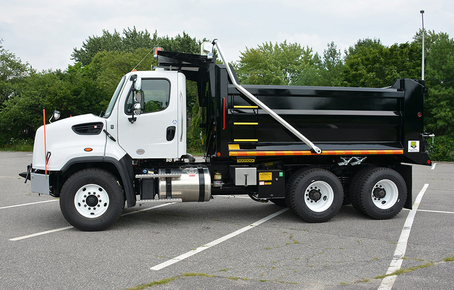 cubic yards in a typical dump truck