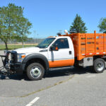 fleet-and-municipal-platform-and-stake-dejana-9-ft-rack-truck-with-liftgate-2