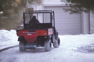 snow-and-ice-spreaders-western-low-pro-300w-wireless-tailgate-spreader-5